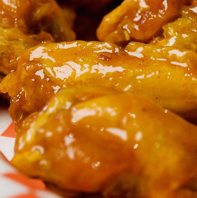  $24.99 – 14 Traditional Wings